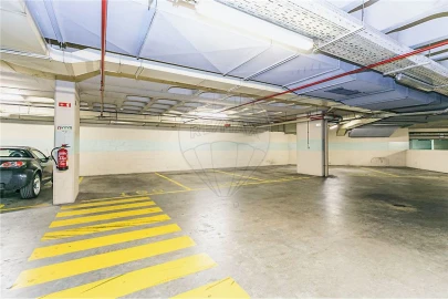 Apartamento T1 para Arrendamento em Campolide