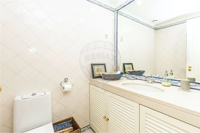 Apartamento T1 para Arrendamento em Campolide