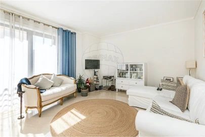 Apartamento T1 para Arrendamento em Campolide