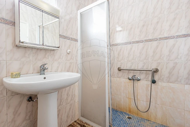 Moradia T3 para Venda em Abitureiras Foto 22