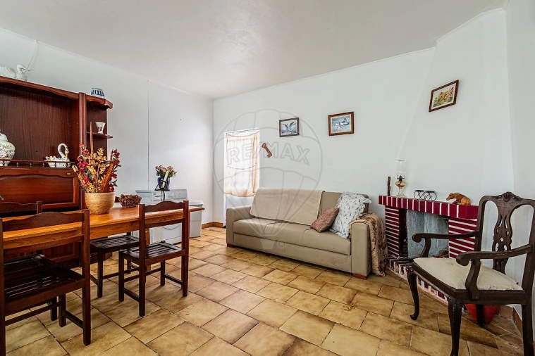 Moradia T3 para Venda em Abitureiras Foto 3