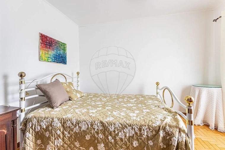 Moradia T3 para Venda em Abitureiras Foto 12