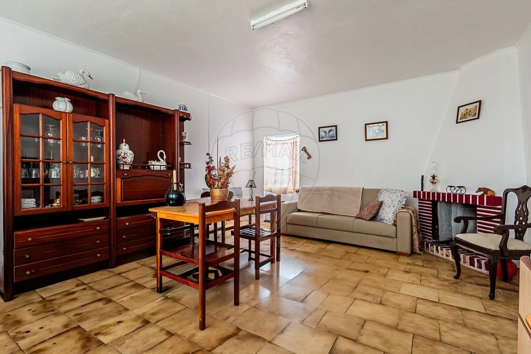 Moradia T3 para Venda em Abitureiras Foto 7