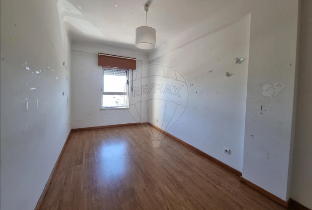 Apartamento T2 para Venda em Alcabideche Foto 11