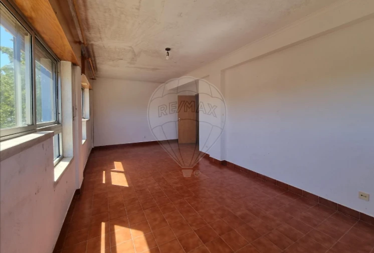 Apartamento T2 para Venda em Alcabideche Foto 5