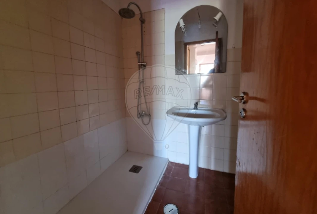 Apartamento T2 para Venda em Alcabideche Foto 16