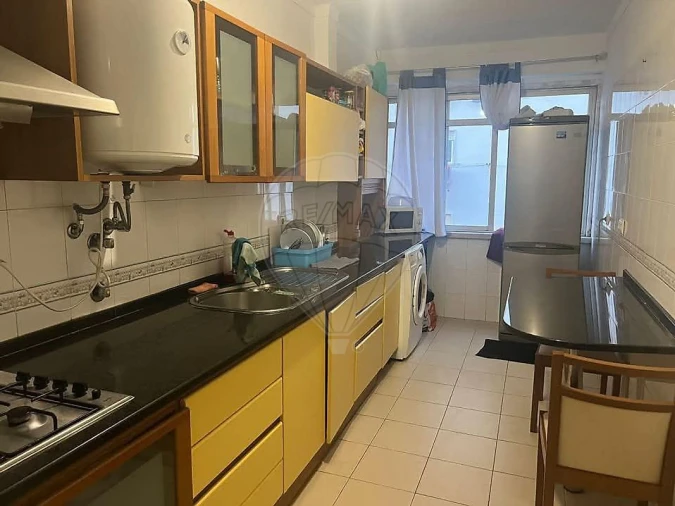 Apartamento T4 para Venda em Cacém e São Marcos Foto 3