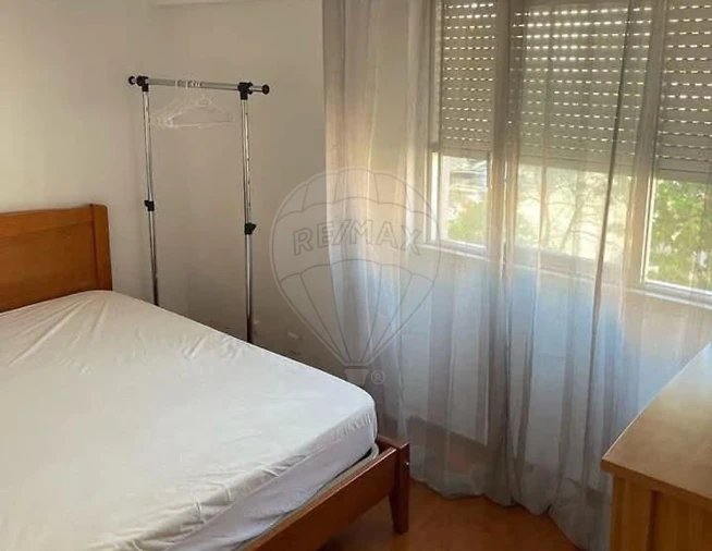 Apartamento T4 para Venda em Cacém e São Marcos Foto 9