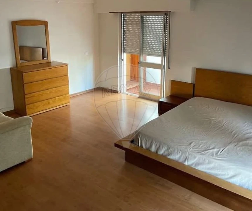 Apartamento T4 para Venda em Cacém e São Marcos Foto 6