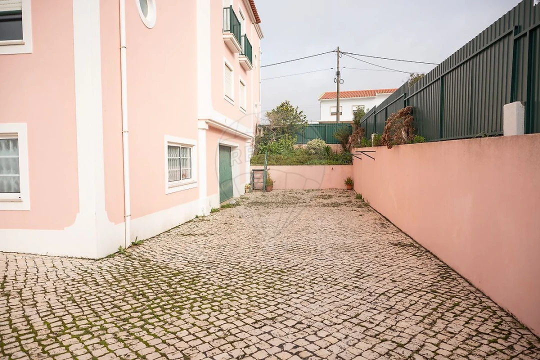 Apartamento T1 para Venda em Lourinhã e Atalaia Foto 13