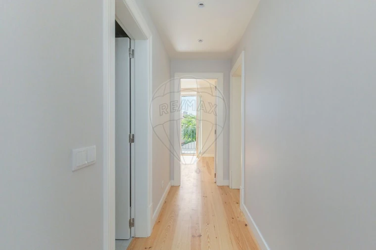 Apartamento T2 para Venda em Estrela Foto 9