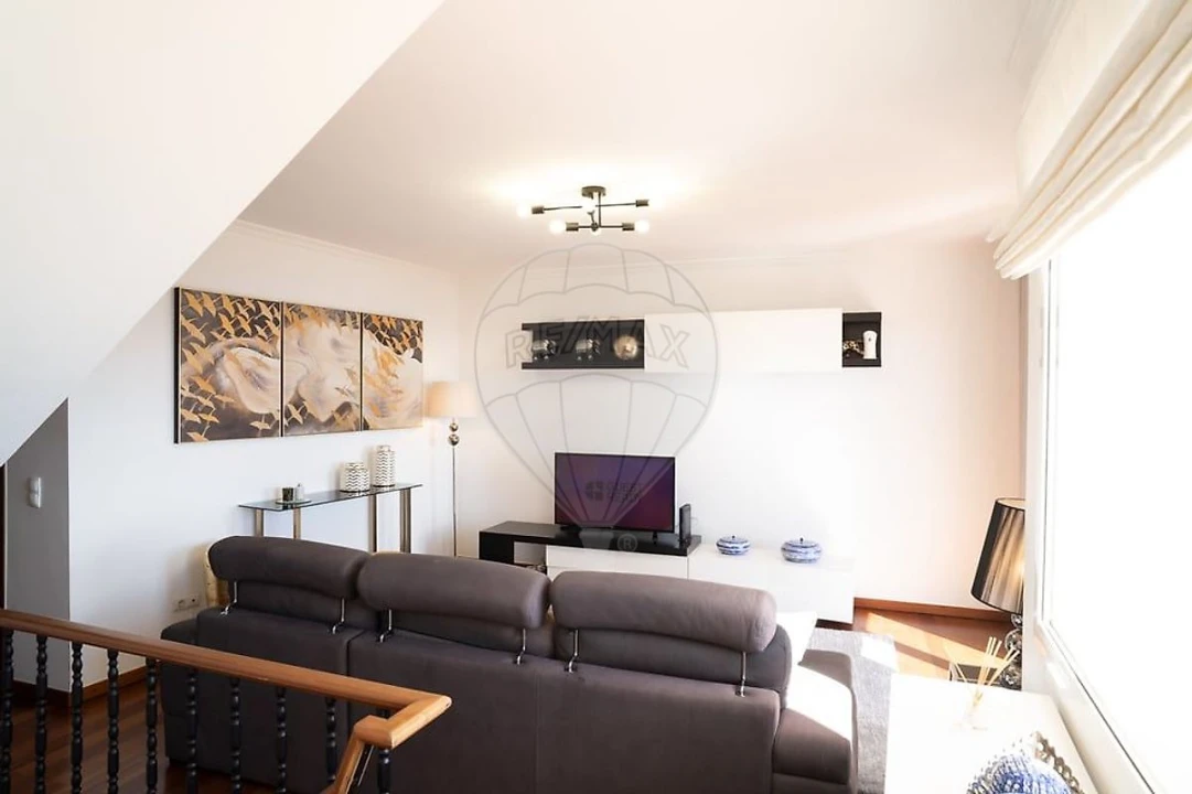 Moradia T3 para Venda em Caniço Foto 17