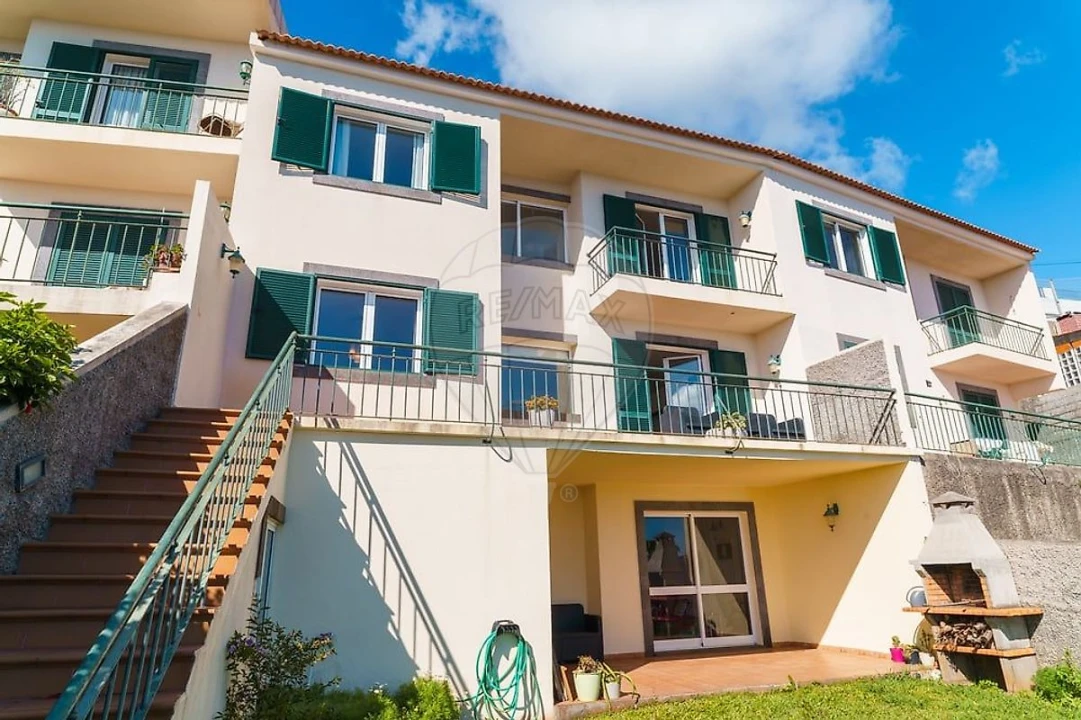 Moradia T3 para Venda em Caniço Foto 7