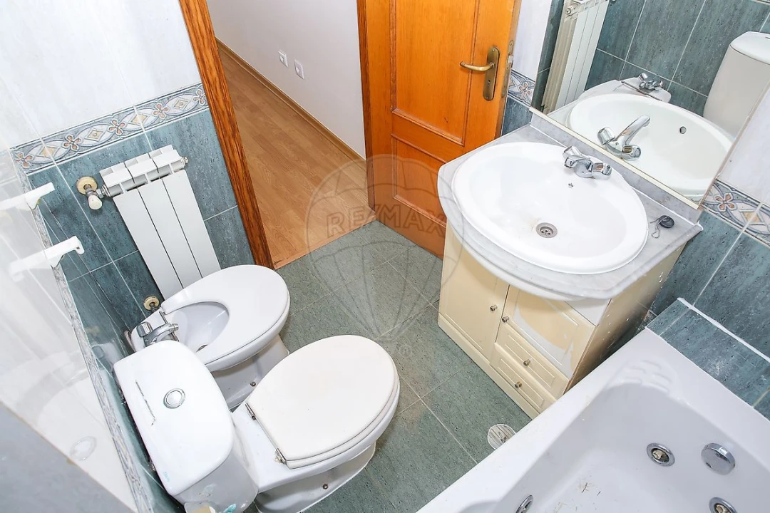 Apartamento T3 para Arrendamento em Carregado e Cadafais Foto 10