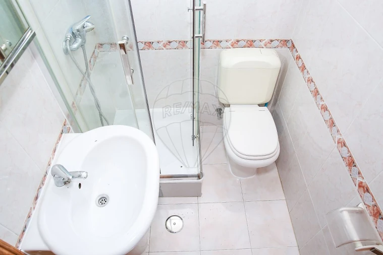 Apartamento T3 para Arrendamento em Carregado e Cadafais Foto 18