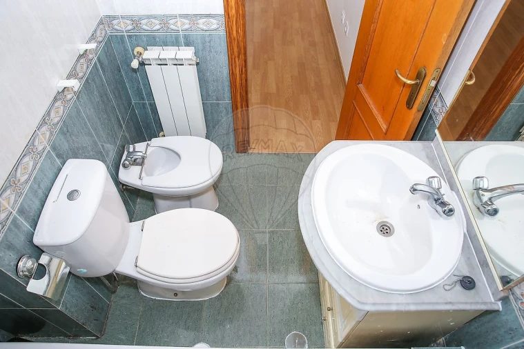 Apartamento T3 para Arrendamento em Carregado e Cadafais Foto 9