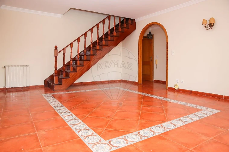 Apartamento T3 para Arrendamento em Carregado e Cadafais Foto 27