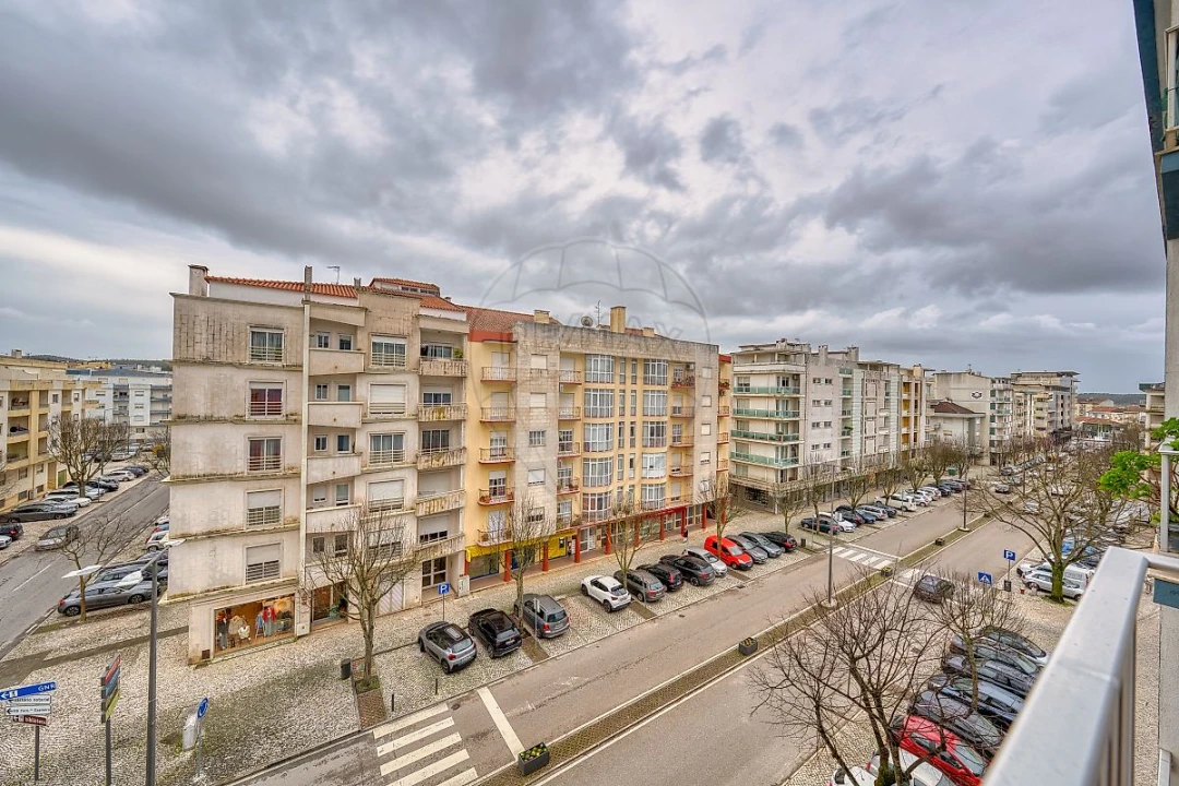 Apartamento T3 para Venda em Rio Maior Foto 10
