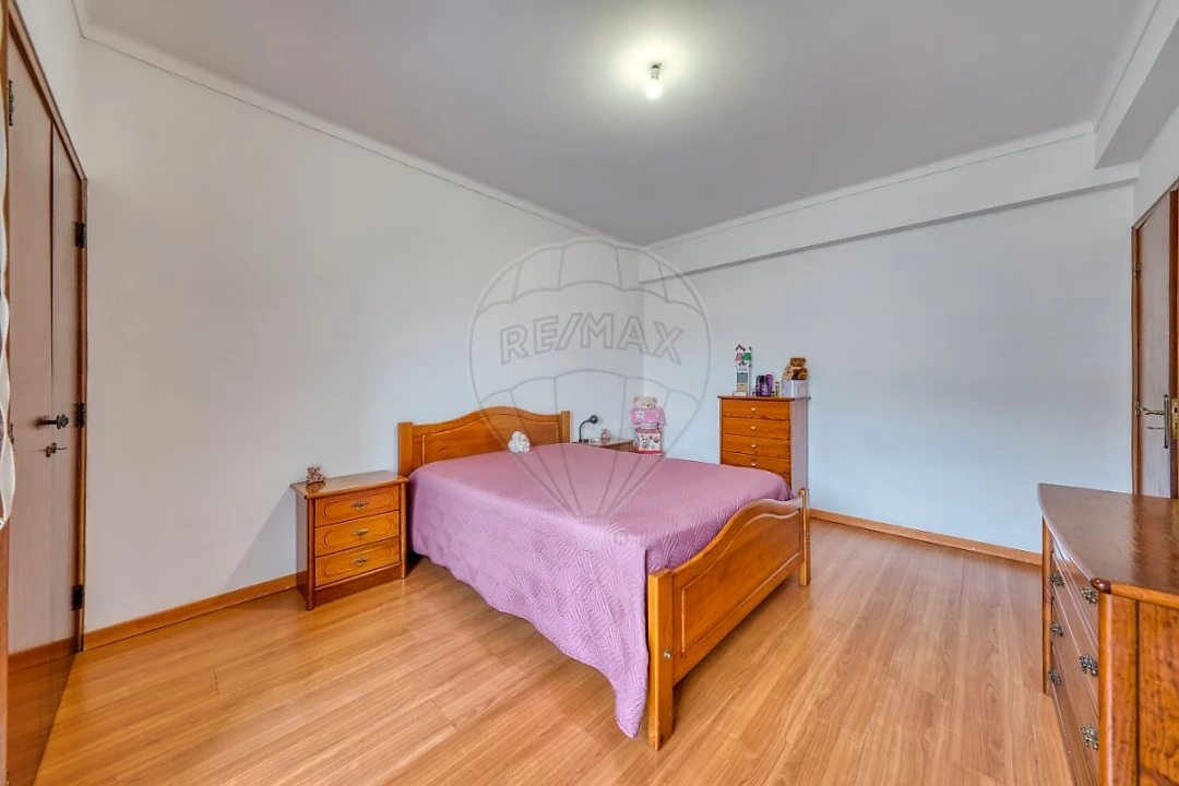 Apartamento T3 para Venda em Rio Maior Foto 6