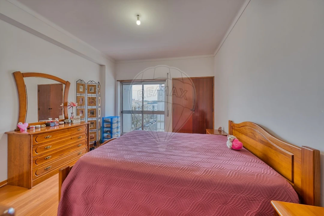 Apartamento T3 para Venda em Rio Maior Foto 7