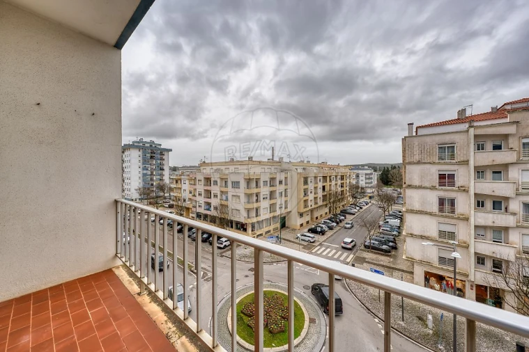 Apartamento T3 para Venda em Rio Maior Foto 16