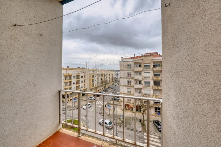 Apartamento T3 para Venda em Rio Maior Foto 9