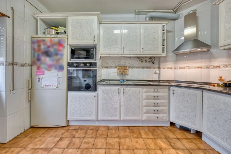 Apartamento T3 para Venda em Rio Maior Foto 35