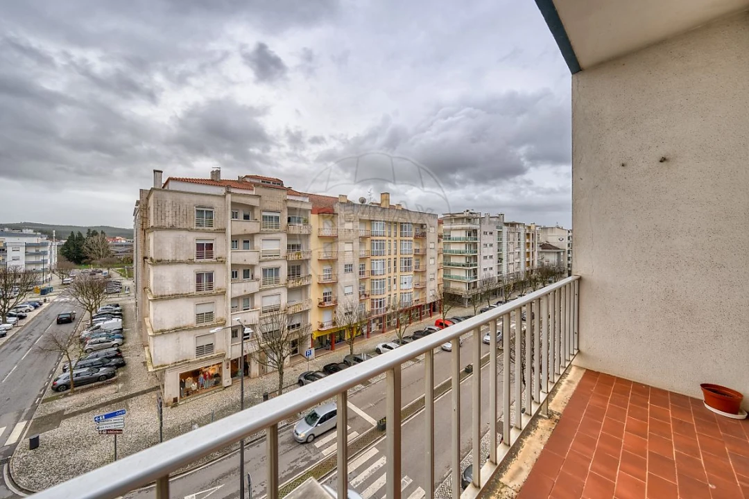 Apartamento T3 para Venda em Rio Maior Foto 15