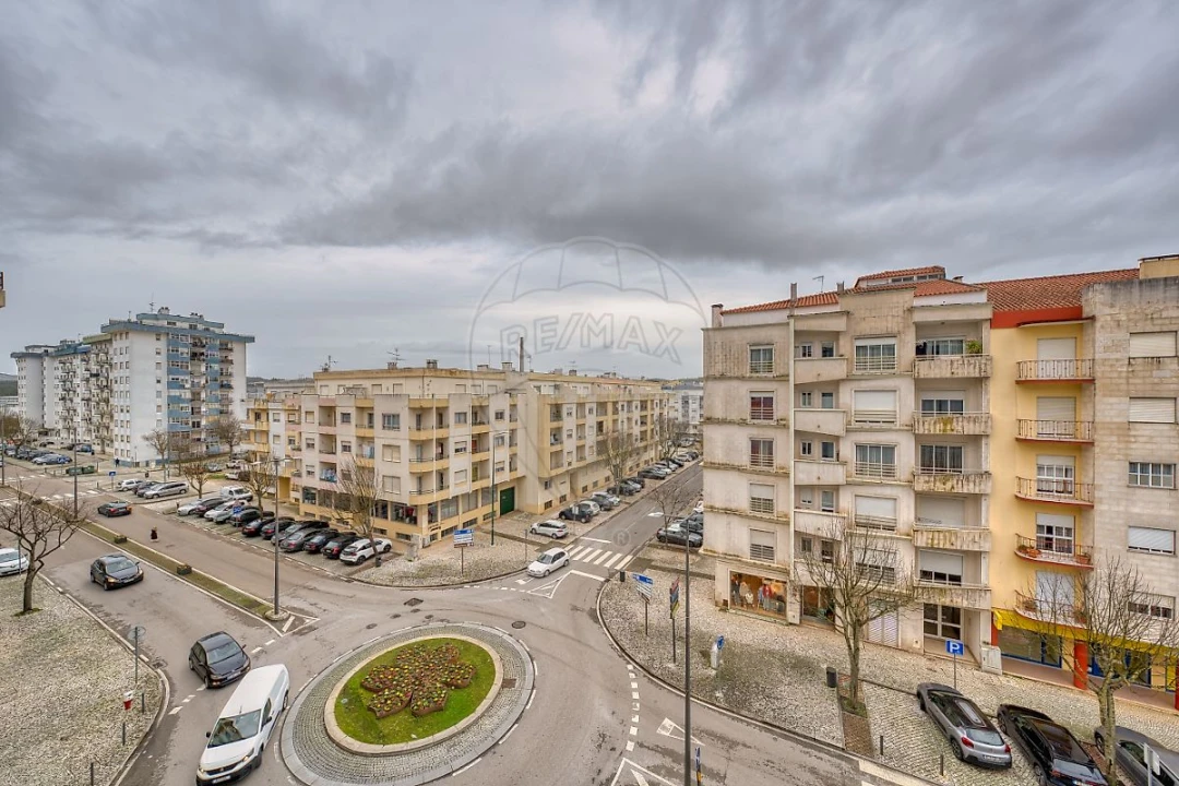 Apartamento T3 para Venda em Rio Maior Foto 8