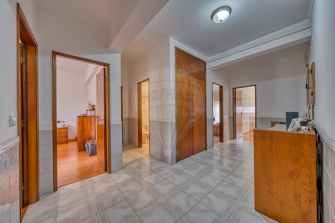 Apartamento T3 para Venda em Rio Maior Foto 4