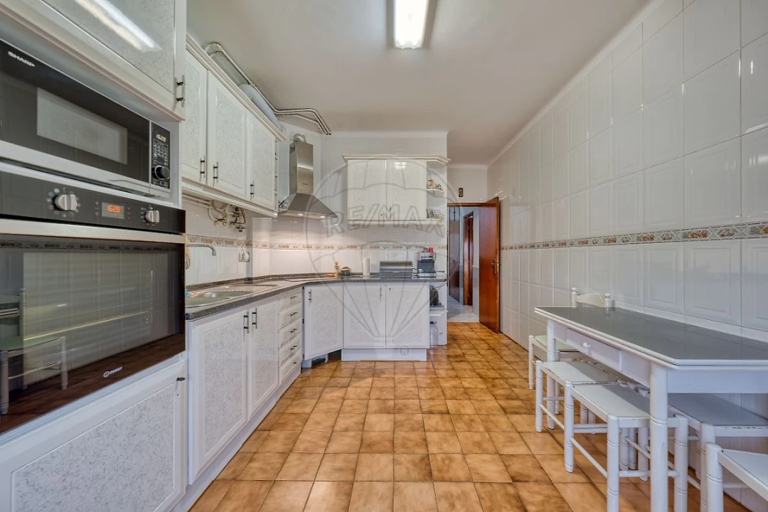 Apartamento T3 para Venda em Rio Maior Foto 34