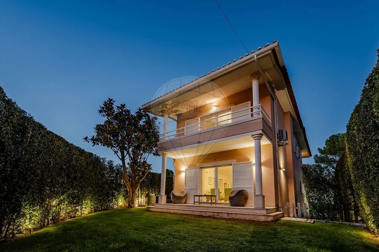 Moradia T6 para Venda em Cascais e Estoril Foto 4