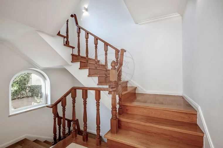 Moradia T6 para Venda em Cascais e Estoril Foto 33