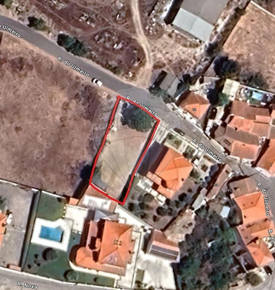 Terreno para Venda em São João das Lampas e Terrugem