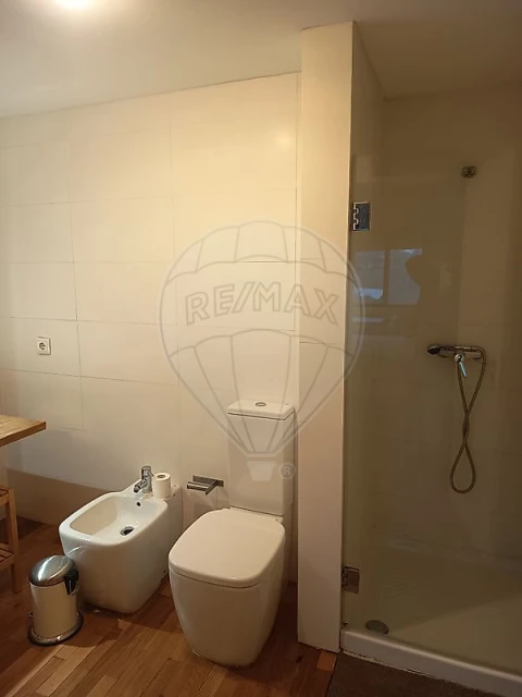 Apartamento T3 para Arrendamento em Aldoar, Foz do Douro e Nevogilde