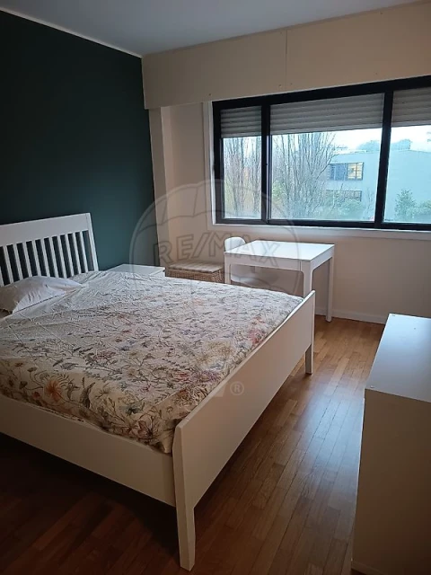 Apartamento T3 para Arrendamento em Aldoar, Foz do Douro e Nevogilde