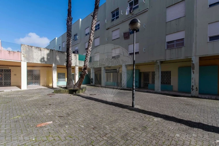 Apartamento T2 para Venda em Oeiras e São Julião da Barra, Paço de Arcos e Caxias Foto 20
