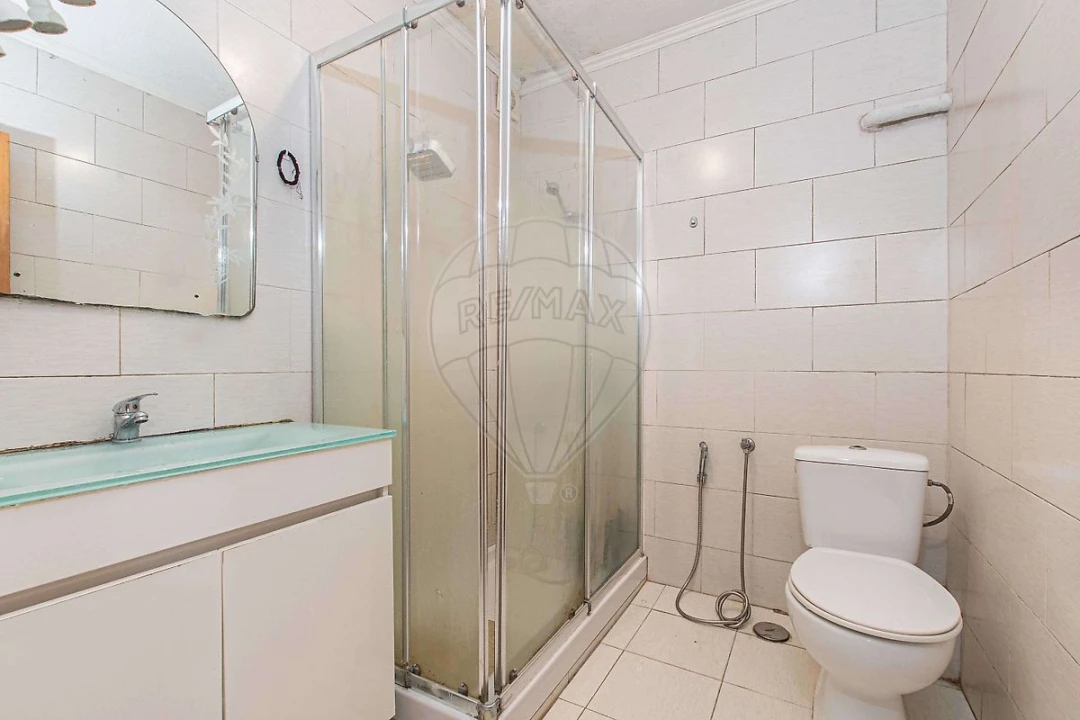 Apartamento T2 para Venda em Oeiras e São Julião da Barra, Paço de Arcos e Caxias Foto 17