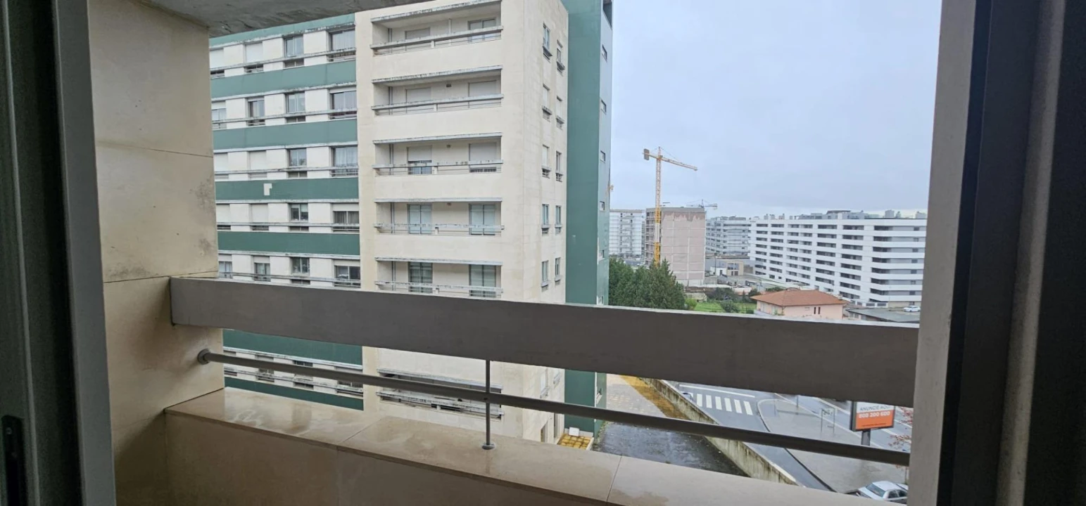 Apartamento T5 para Venda em Moreira Foto 18