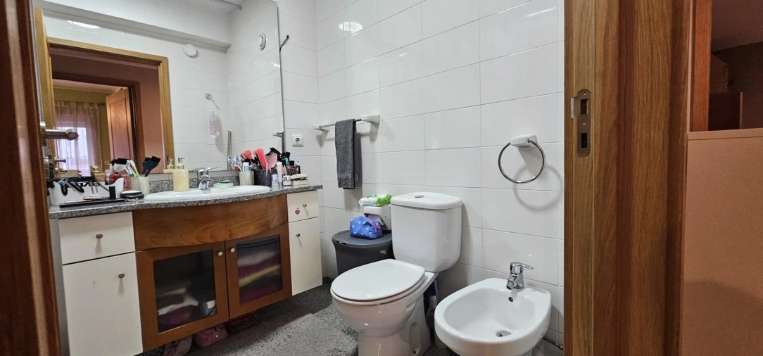 Apartamento T5 para Venda em Moreira Foto 10