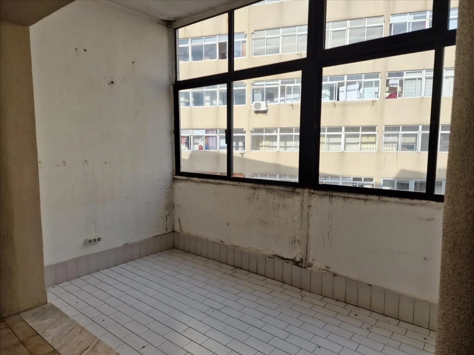 Apartamento T1 para Venda em Mafamude e Vilar do Paraíso Foto 6