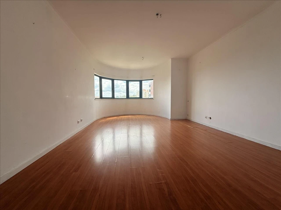 Apartamento T3 para Venda em Alenquer (Santo Estêvão e Triana) Foto 2