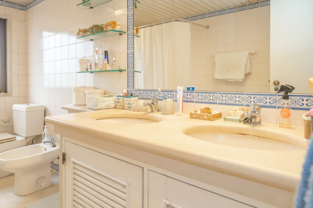 Apartamento T2 para Venda em Algés, Linda-A-Velha e Cruz Quebrada-Dafundo Foto 17