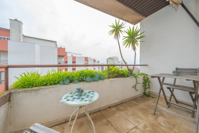 Apartamento T2 para Venda em Algés, Linda-A-Velha e Cruz Quebrada-Dafundo Foto 5