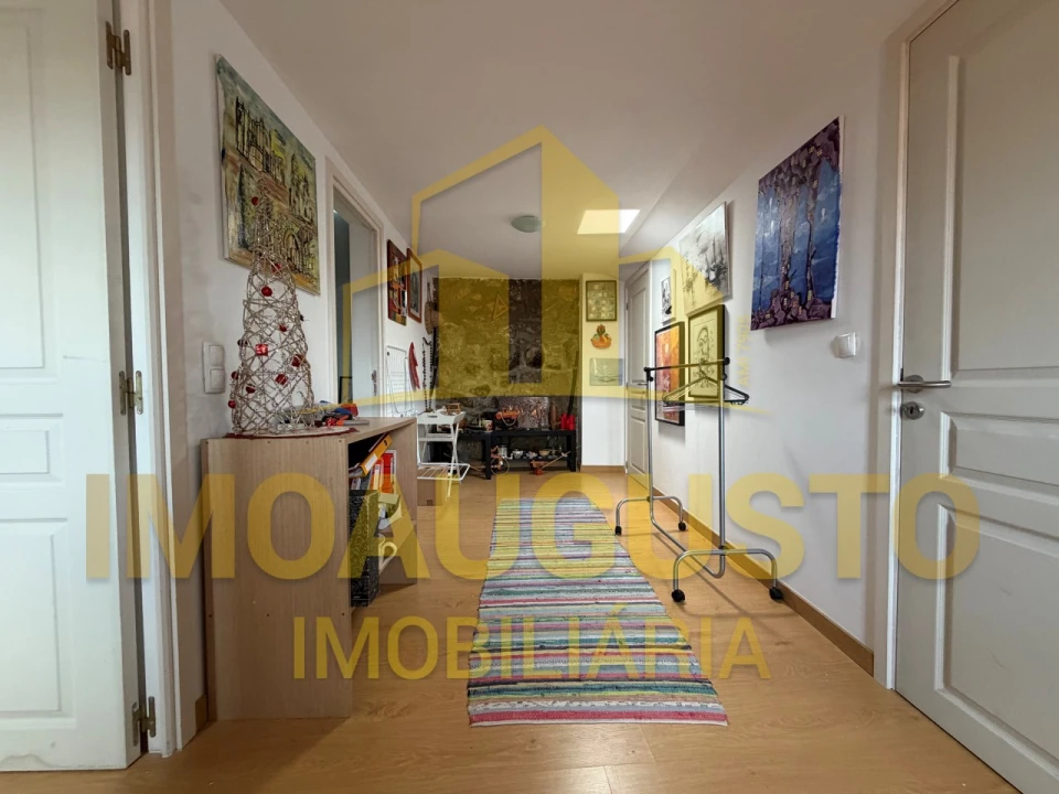 Prédio para Venda em Guarda Foto 9