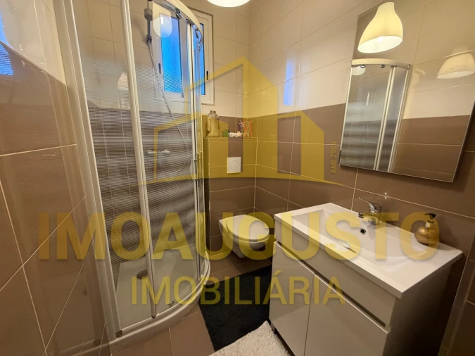 Prédio para Venda em Guarda Foto 7