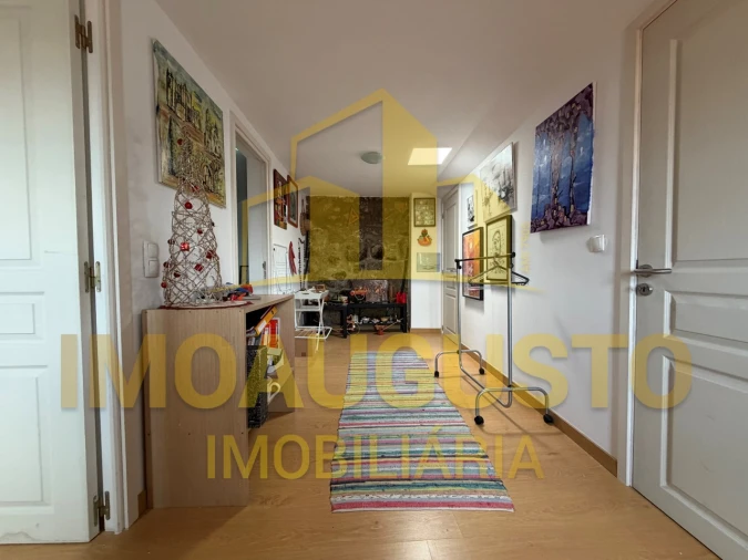 Prédio para Venda em Guarda Foto 9