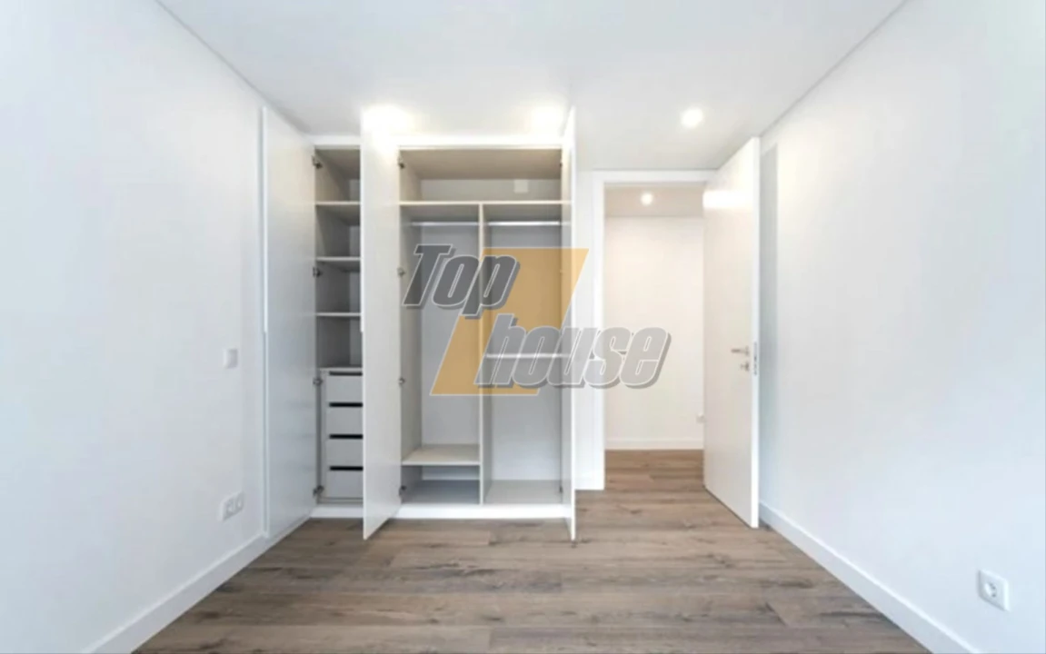 Apartamento T3 para Venda em Laranjeiro e Feijó Foto 11