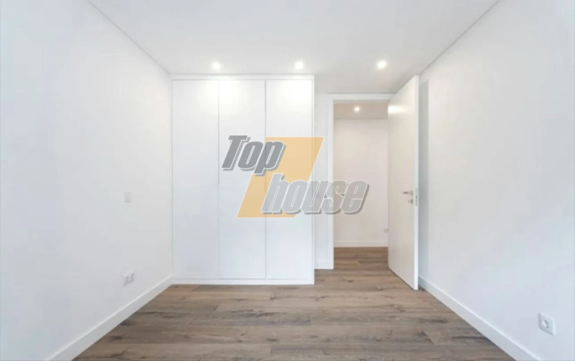 Apartamento T3 para Venda em Laranjeiro e Feijó Foto 12