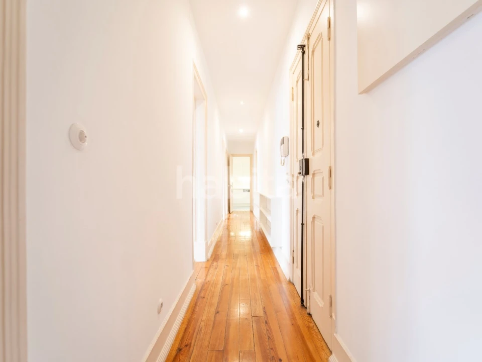 Apartamento T3 para Arrendamento em Arroios Foto 4